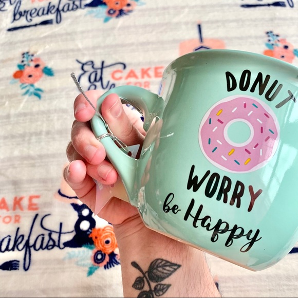 LAST 1! 🍩 Donut Worry Be Happy Donut Mug 🍩 - Picture 5 of 6